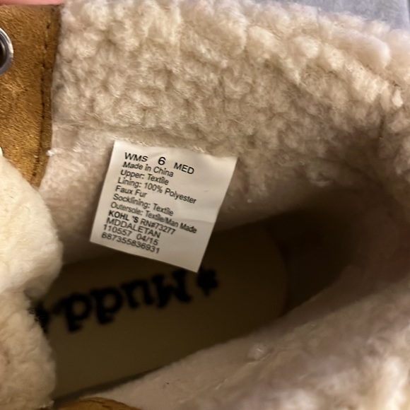 Women's Mudd size 6 beige suede lace up ankle boot. - Picture 4 of 4